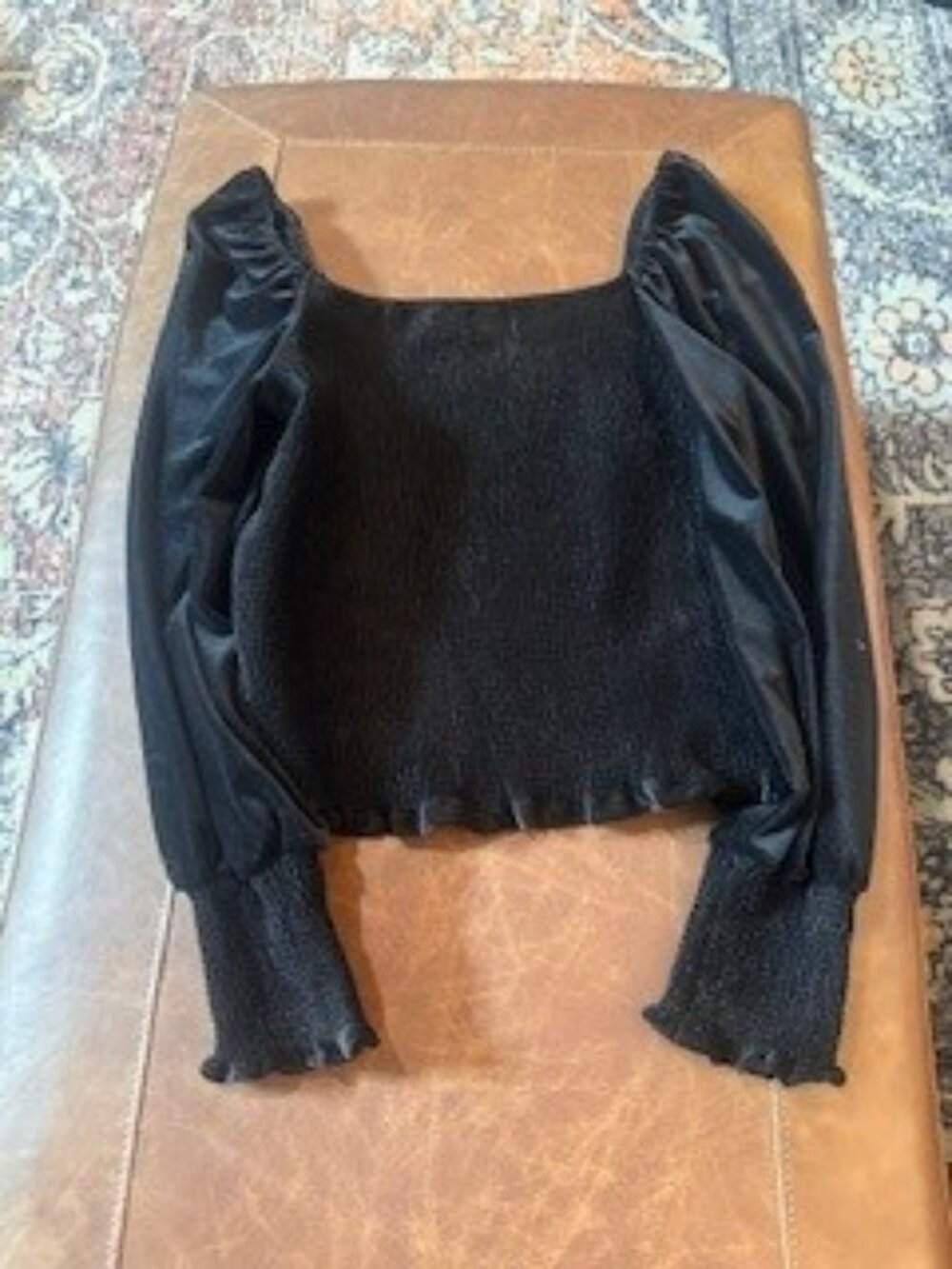 Truth by Xhilaration Black Smocked Puff Sleeve Crop Top Size M/L
